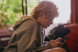 ADHD nėra tik vaikų problema: dėl aktyvumo ir dėmesio sutrikimo kreipiasi vis daugiau suaugusiųjų