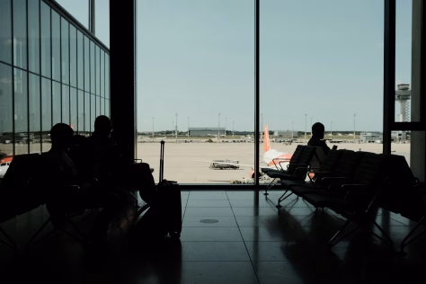 Staigus chaosas Graikijoje: oro uostai paralyžiuoti, turistai įkalinti be aiškių atsakymų