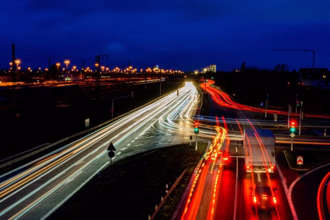 Automobilių pardavimai Europoje gali ženkliai išaugti: ekspertai sako, jog po stagnacijos praėjusiais metais - šiemet gali įvykti daugybė pokyčių