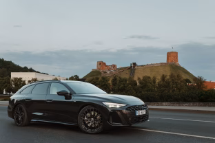 Naujas „Audi A6 Avant“ jau Lietuvoje: elegantiškas universalas, kurio viduje prabanga už 61 500 eurų