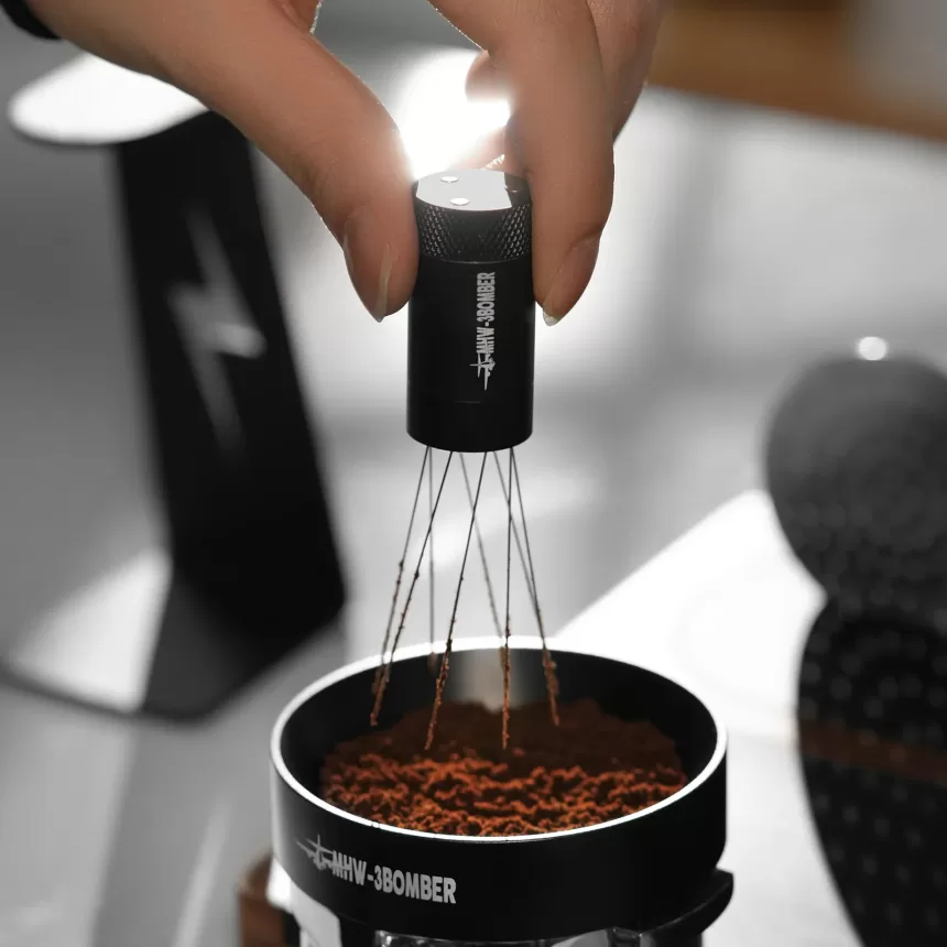MHW-3BOMBER Espresso Coffee Stirrer with 6 Spare Needles Magnetic Absorption Stand Barista Coffee Stirring Distribution Tool 2.0