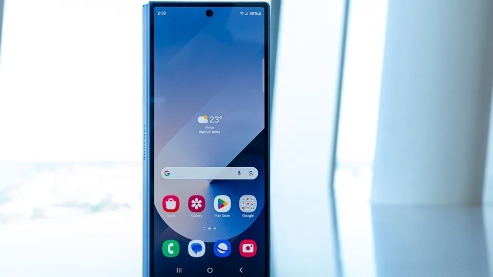 Daugeliui įprasti išmanieji telefonai gali nugrimzti užmarštin: „Samsung“ jau kuria visiškai kitokius įrenginius, kurie kardinaliai skirsis nuo to, prie ko esame įpratę dabar
