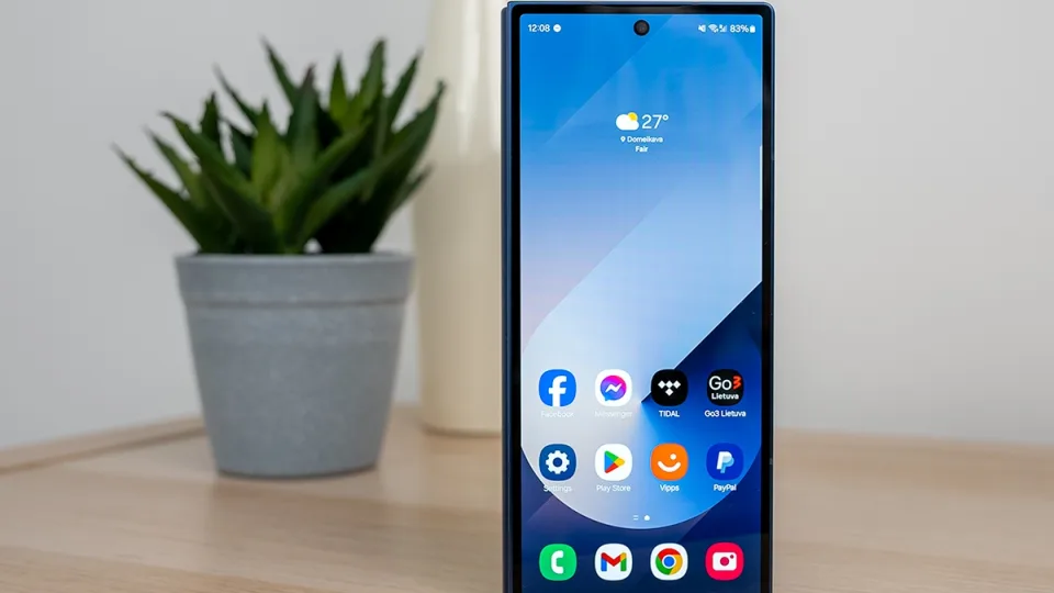 „Samsung“ sulenkiamų telefonų gerbėjams teks nusivilti: šiemet neplanuojama pristatyti „Ultra“ modelio