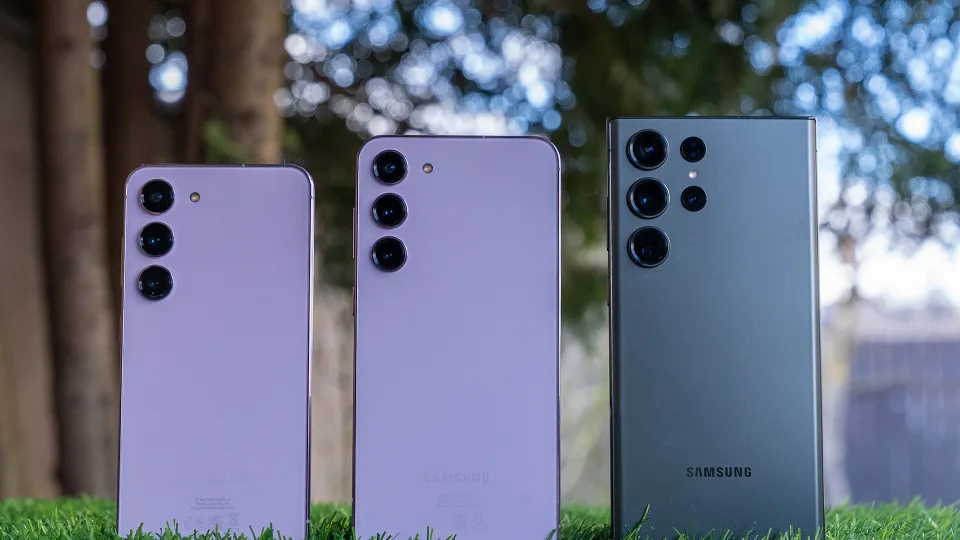 Mes jau testuojame naujuosius „Galaxy S23“ serijos flagmanus: pagrindinės jų savybės, kainos, o taip pat galimybė gauti atsakymus į jūsų klausimus