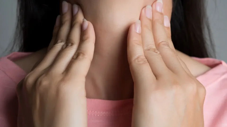 Zaczyna się od pieczenia języka. wiele osób myli to z błahostką, a zapowiada poważną chorobę