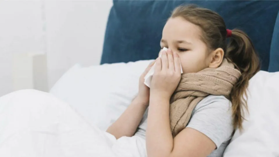 Artėja gripo sezonas: kaip tėvai gali sustiprinti vaikų imunitetą ir kokį vaidmenį atlieka karvių priešpienis?