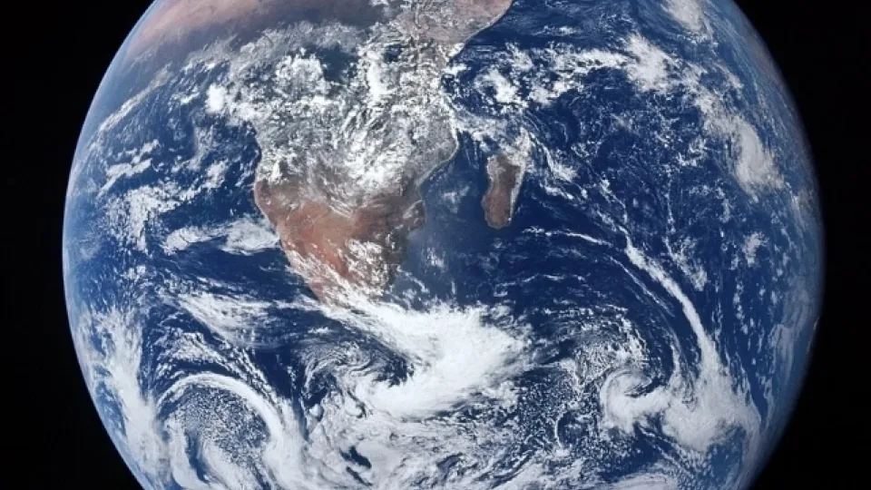 Milžiniška Marso įtaka mūsų planetai: slapta reguliuoja Žemės klimato ciklus ir sezonų ritmą