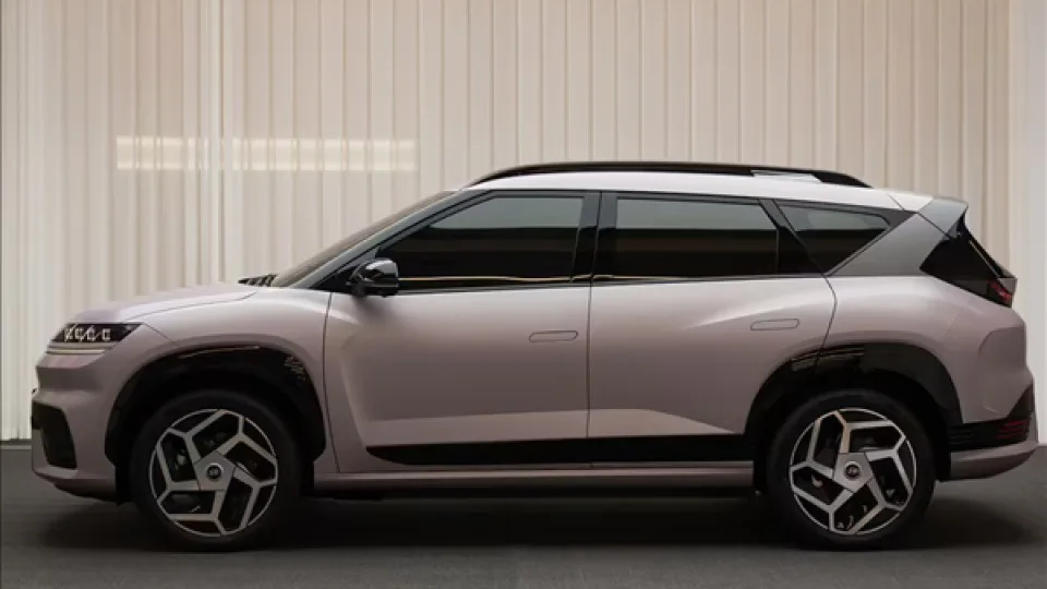 Iš Kinijos į pasaulinę rinką: paslaptingas „Hyundai Elexio“ jau važinėja Melburne, kas laukia toliau?