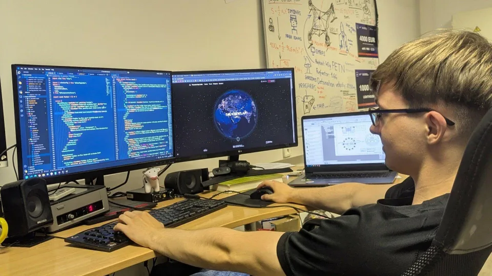 Startuolis siekia užpildyti rinkoje esančią spragą: kuria specialią dronų aptikimo ir sekimo sistemą