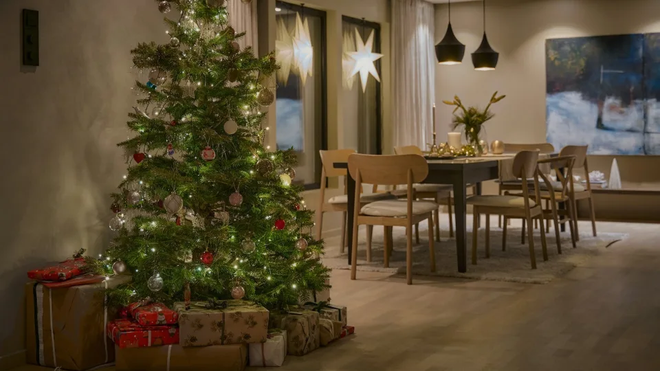 Interjero meistrai atskleidė esmines klaidas: 7 gudrybės, kaip akimirksniu paruošti namus Kalėdoms