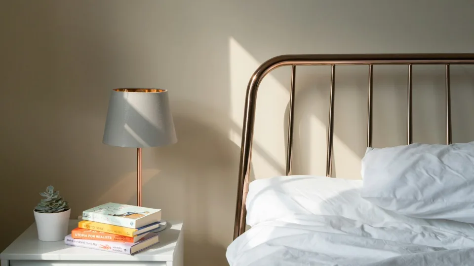 Neįtikėtina: paversk savo miegamąjį magiška kalėdine pasaka per 1 dieną – specialistai dalijasi triukais