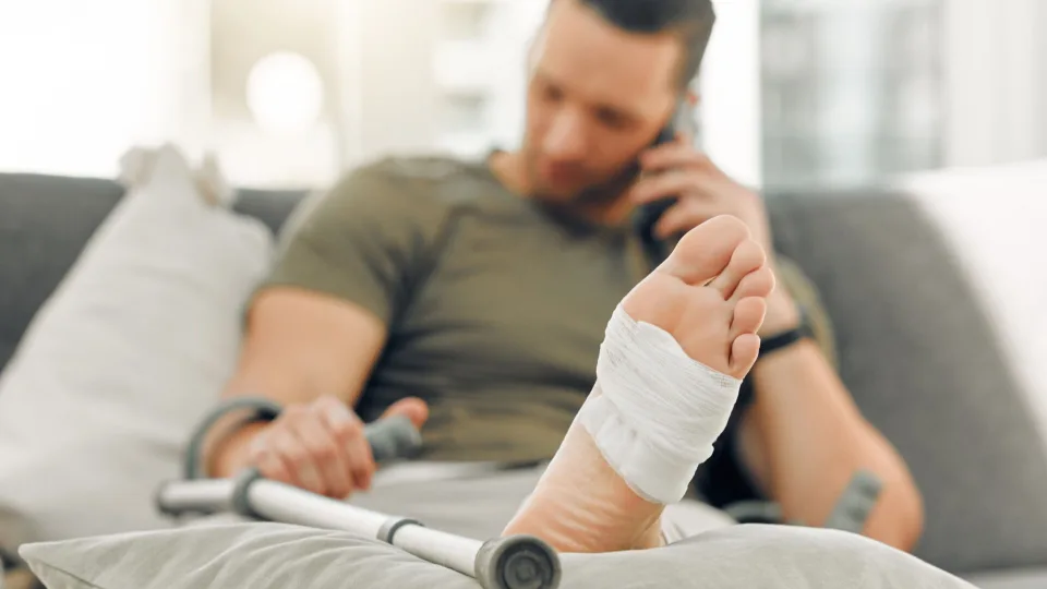 Ligoninių priimamuosius užplūsta traumas patyrę gyventojai: įvardijo, kuomet į medikus kreiptis būtina