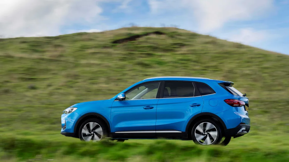 Augantis MG hibridų populiarumas, gamintojo rinkos dalis Lietuvoje ženkliai išaugo