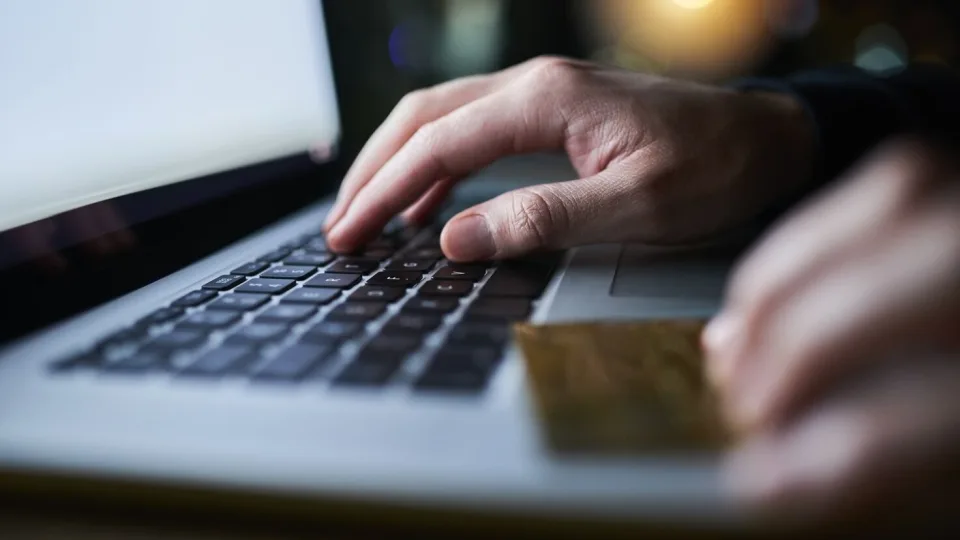 Kibernetinio sukčiavimo grėsmė: būtent taip sukčiai jus ir pagauna, naujausios tendencijos kelia nerimą