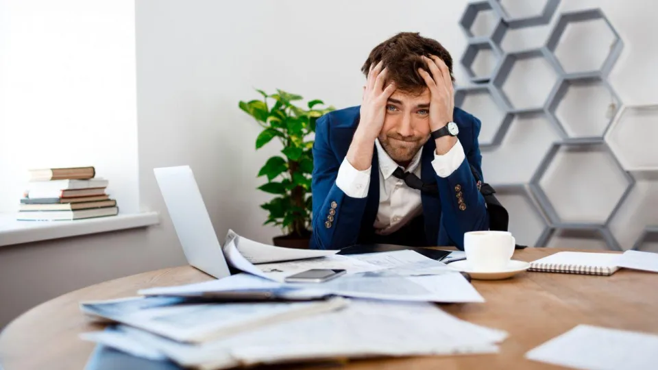 Kuo daugiau supranti, tuo sunkiau gyventi ramiai: 10 priežasčių kodėl protingi žmonės jaučiasi išsekę