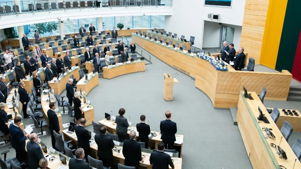 Konservatoriai nori uždrausti rusams balsuoti: kas išties turėtų spręsti Lietuvos savivaldų ateitį?