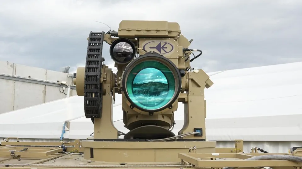 Raketas keičia šviesos spindulys: įspūdingas Izraelio ginklas, kuris gali sunaikinti beveik viską