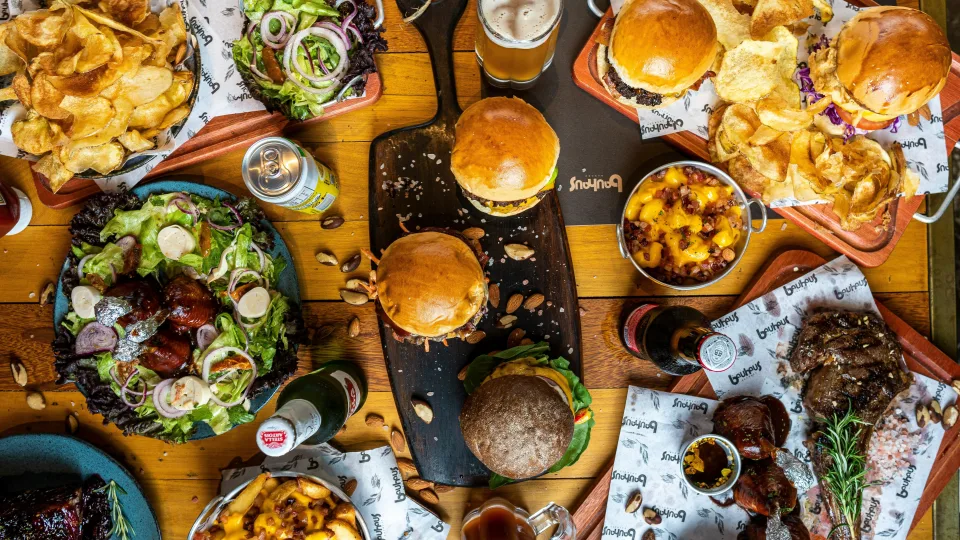 Šiuos patiekalus renkasi tūkstančiai lietuvių, bet mitybos ekspertai perspėja apie jų žalą