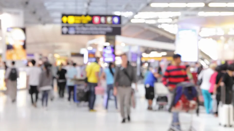 Paskutinę minutę viskas sugriuvo: netikėti skrydžių ribojimai sukėlė chaosą ir sujaukė garsaus aktoriaus planus