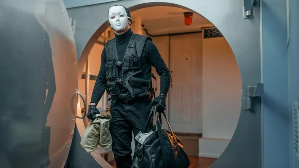 Kino verta scena Italijoje: greitkelyje įvykdytas vienas įžūliausių apiplėšimų