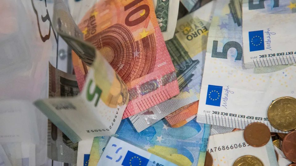 Miško pinigai virto privačiu dvaru: direktoriaus machinacijos kainavo šimtus tūkstančių