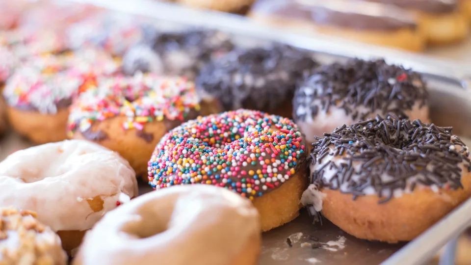 Tobulos namų gamybos spurgos: išbandykite šį senovinį receptą ir kitų jau nebereikės