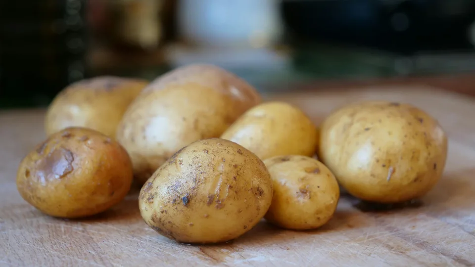 Kaip greičiau išvirti bulves? Šis paprastas triukas tikrai veikia, padės sutaupyti laiko