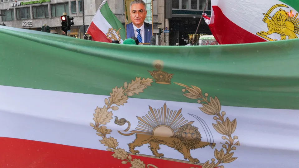 Brutalus smurtas Irane: duomenys apie žuvusiųjų skaičių kelia pasaulinį susirūpinimą