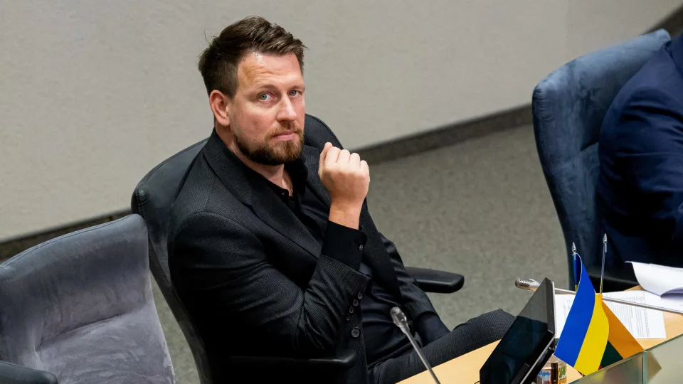 Koalicijoje bręsta sprendimų paieškos: socialdemokratai siunčia signalą dėl augančių nesutarimų