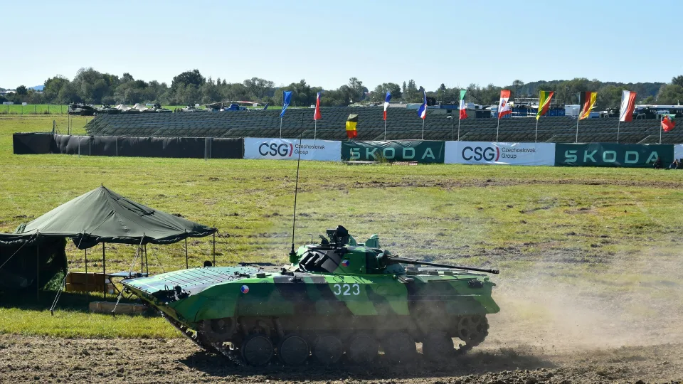 Dirbtinis intelektas sutriuškino karius per eksperimentą, tačiau viena detalė viską keičia