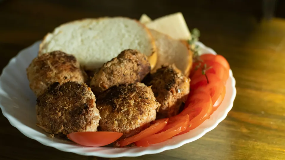 Močiutės sąsiuvinyje rastas triukas, kuris paverčia paprastą faršą nepakartojamu patiekalu