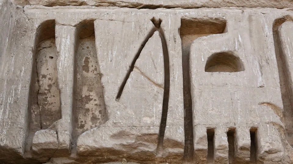 Archeologai rado 60 tūkst. metų senumo nuodingų strėlių antgalius: atradimas keičia žmonijos istoriją