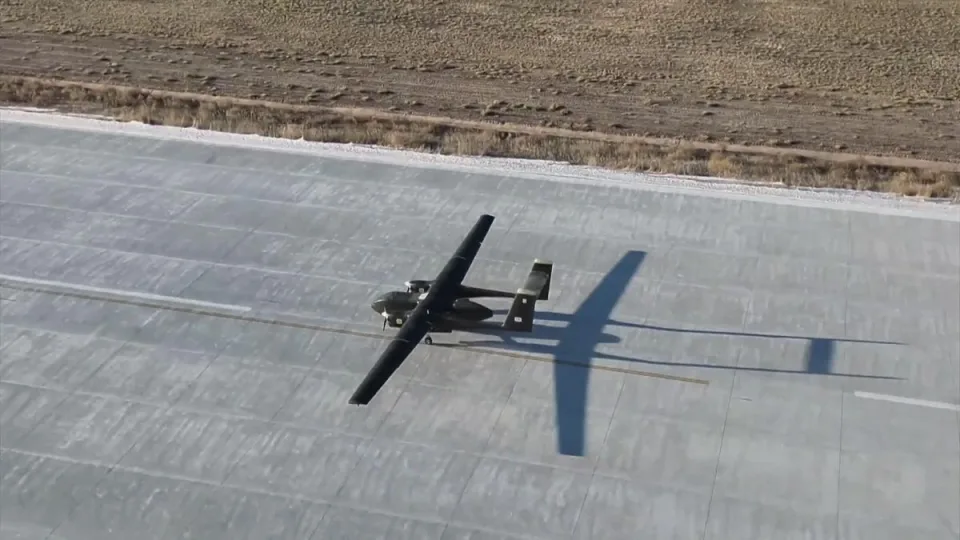 Kinai keičia visą logistikos pasaulį: šis bepilotis krovininis lėktuvas skraidins net toną krovinių