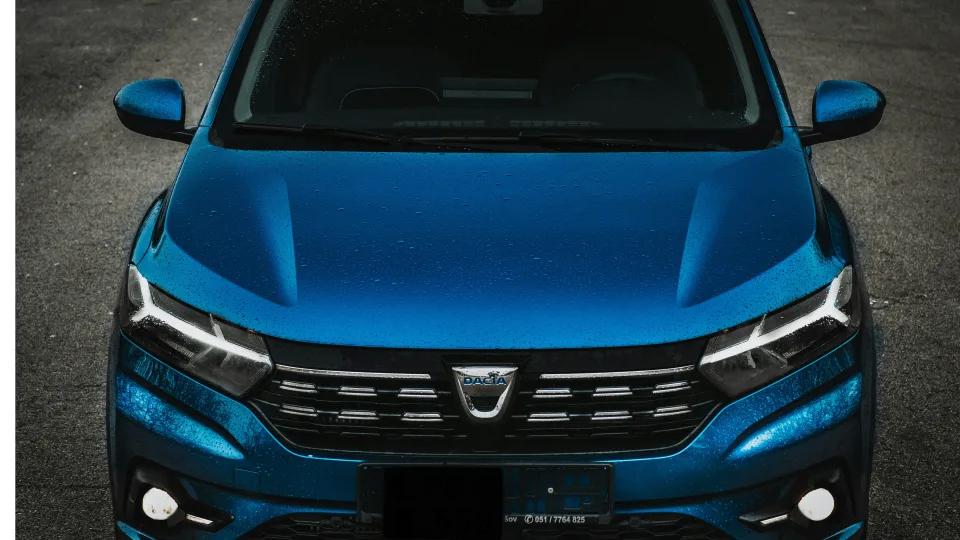 Elektromobilių taisyklės gali keistis: naujas žaidėjas grasina premium segmentui