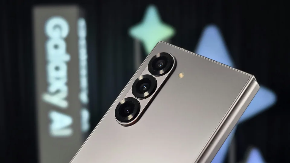 „Apple“ dar nepasivijo: 5 „Android“ kameros sprendimai, keičiantys fotografavimą