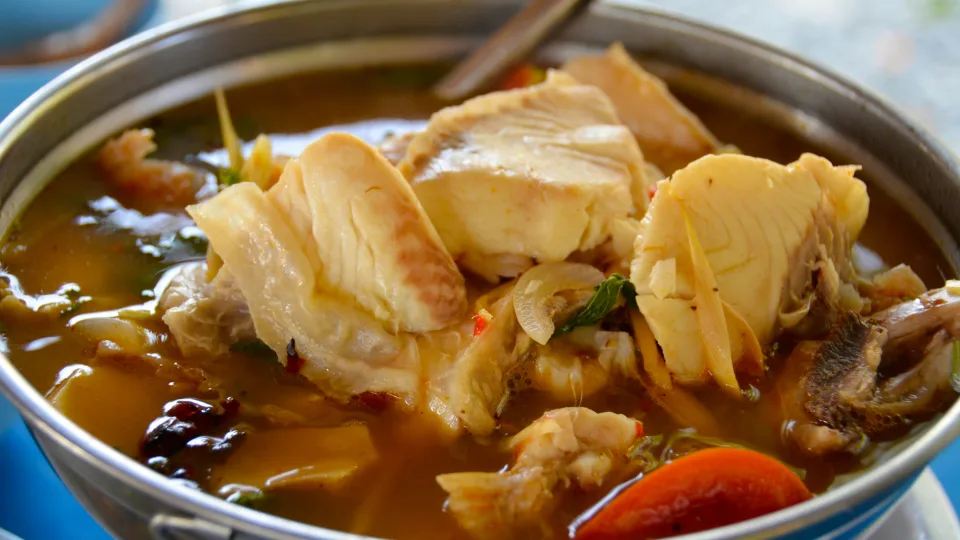 Genialiai paprastas receptas taupiems gurmanams: šis vištienos troškinys tiesiog tirpsta burnoje