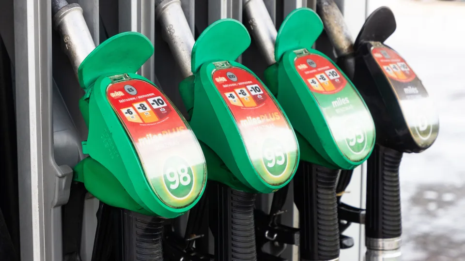 Brangesnis žieminis kuras: apgaulė ar reali pagalba jūsų automobiliui šaltuoju metų laiku?