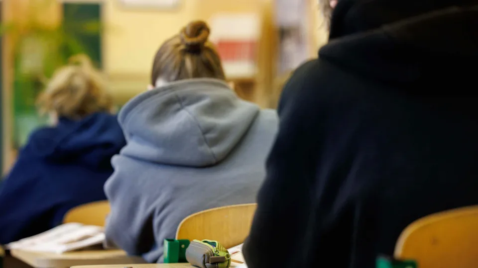 Pornografijos skandalas: mokytojas įtariamas netinkamu elgesiu per pamokas