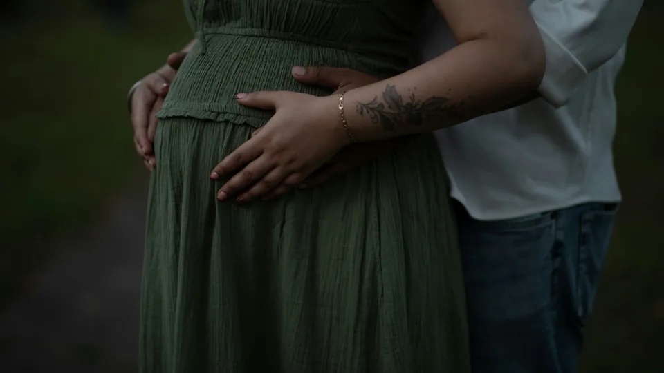 Mokslininkai atskleidė: persileidimų priežastys gali būti nulemtos dar prieš moters gimimą