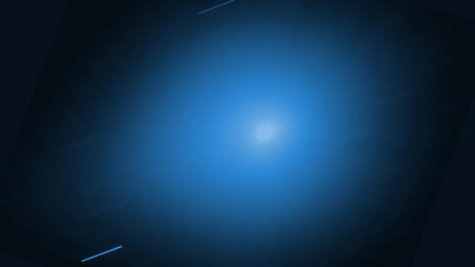 Mokslininkai sutrikę: tarpžvaigždinė kometa ima keistis tiesiog mūsų akyse