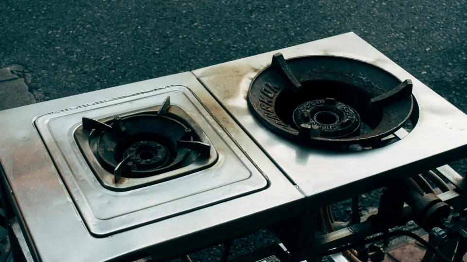 Orkaitė sužibės be jokios chemijos: pakanka vieno produkto, kurį visi turi namuose