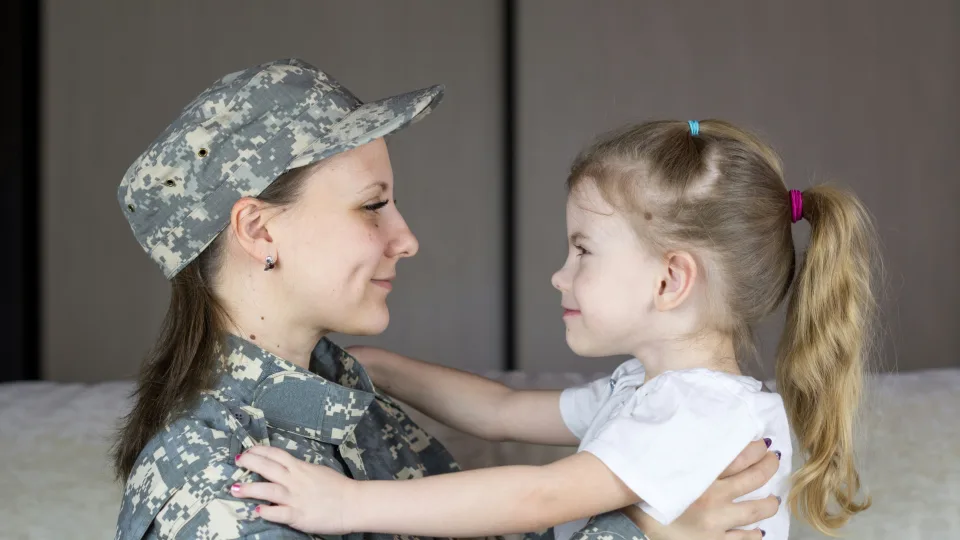 Daugiau laisvų dienų karių šeimoms? Seime prasideda rimta diskusija