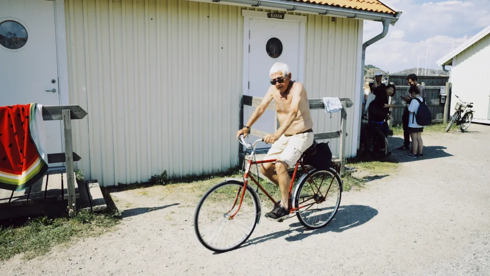 Socialiniai tinklai ūžia: 58 metų vyras atrodo kaip studentas, o jo metodas yra neįtikėtinai paprastas