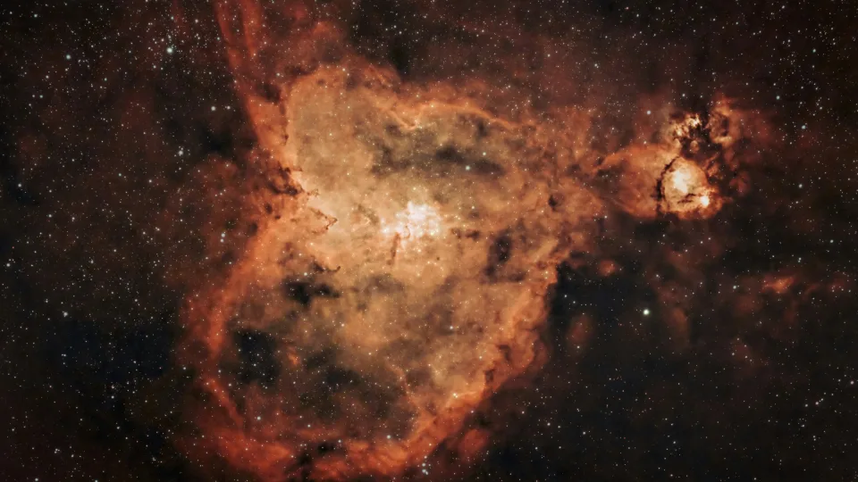 Kosmose egzistuoja devyni reiškiniai, primenantys meilę: kai kurie tiesiog neįtikėtini