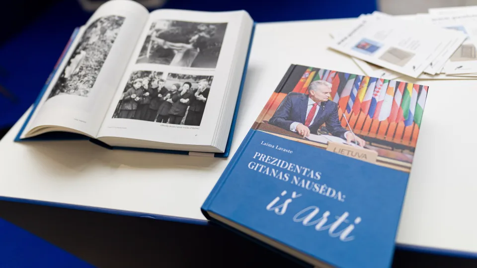 Nausėda neplanuoja dalyvauti Knygų mugėje: ar tai atsakas į protestą?