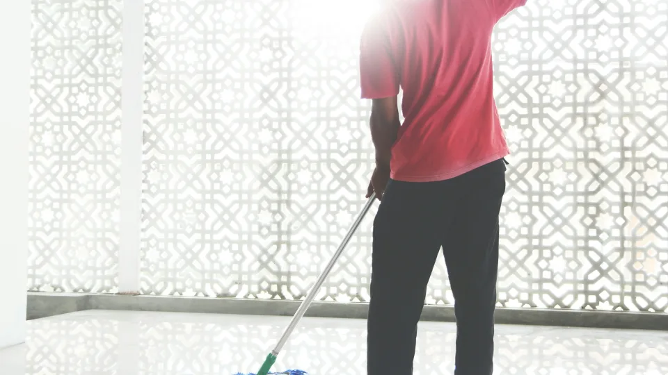 Net seniausias linoleumas vėl žibės kaip po remonto: šią gudrybę išbandykite kuo greičiau