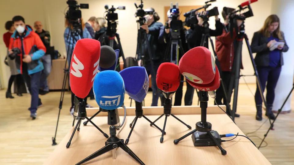 Auga šalies valdžios slaptumo kaina: siūloma griežtinti baudas už informacijos slėpimą nuo žiniasklaidos