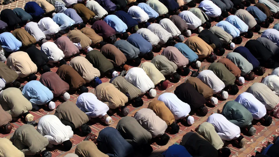 Įtampa Jeruzalėje auga: Ramadano metu Izraelis ribos tikinčiųjų srautus ir siunčia karius