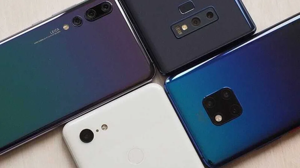 5 dalykai, kurie įsigijus naują telefoną labiausiai varo į neviltį: kaip jų išvengti?