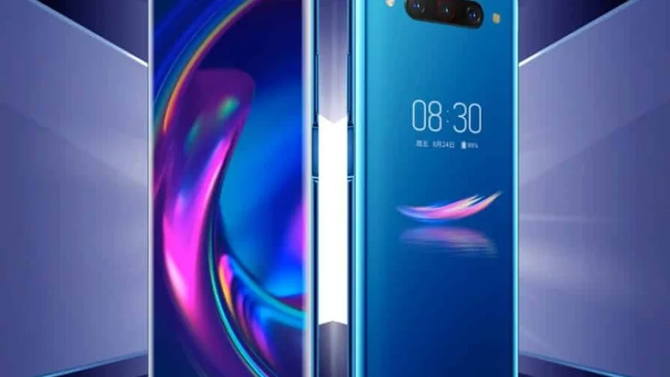 Neįtikėtinas „Nubia“ išmanusis telefonas atkeliaus į Europą – du ekranai, galingos specifikacijos ir žema kaina